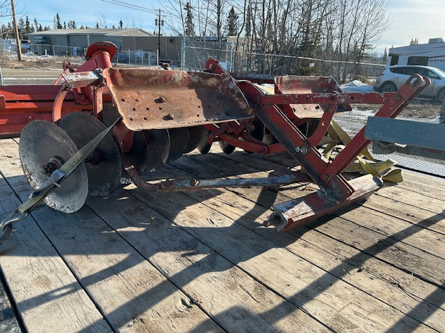 3 point hitch farm equipment in Other in Whitehorse - Image 2
