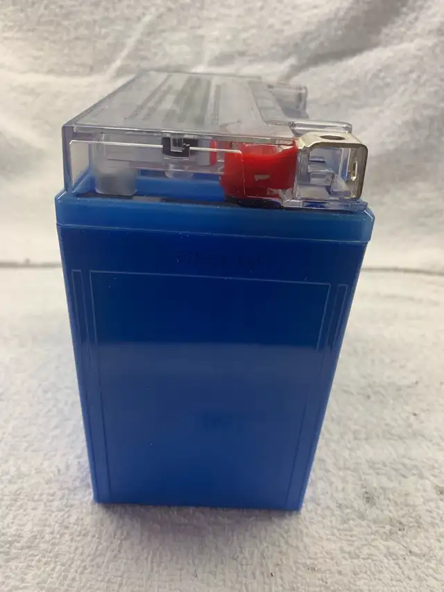 Battery gel cell in Motorcycle Parts & Accessories in St. Catharines - Image 4