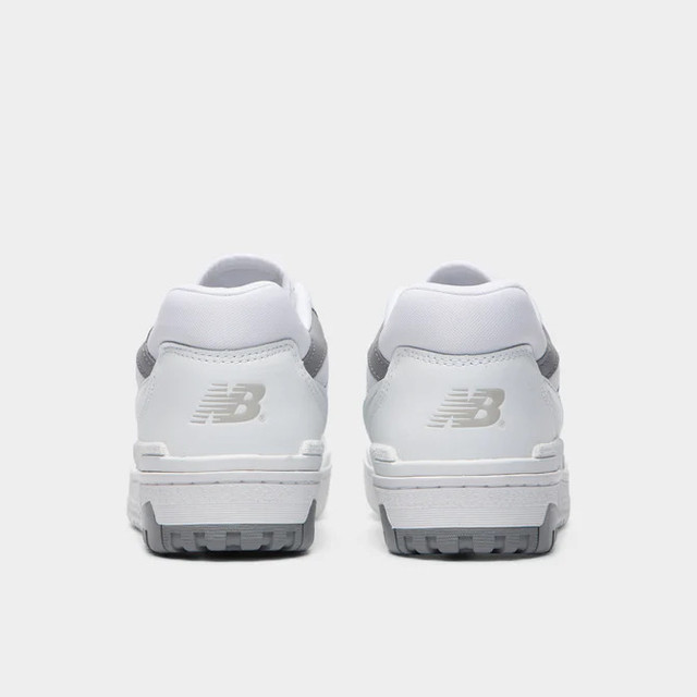 New Balance 550 White/Shadow in Men's Shoes in Markham / York Region - Image 4