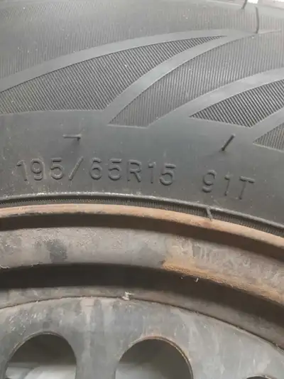 4 Certified Wintertrek tires on rims, balanced and road ready. Tread is in great condition. Size 195...