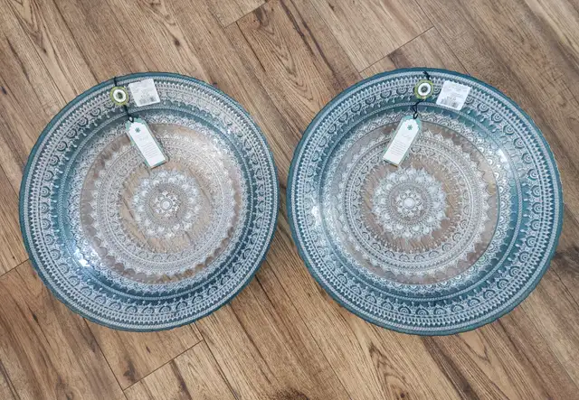 Decorated Glass Bowls - set of 4 in Home Décor & Accents in Red Deer - Image 6