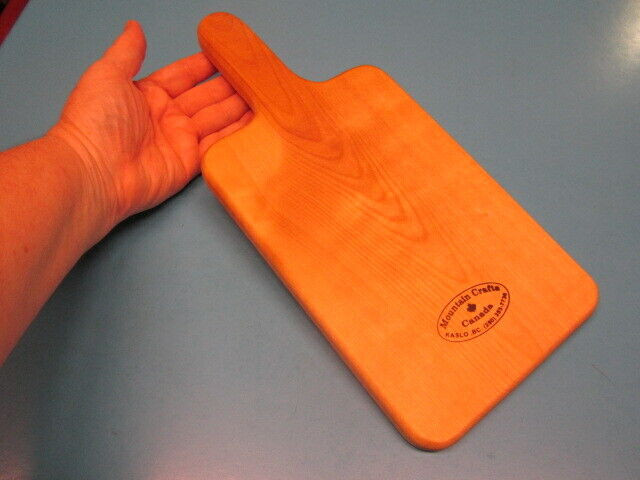Wooden cutting board in Kitchen & Dining Wares in Nelson - Image 3