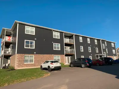 2Beds+1 bath Stratford  apartment for rent