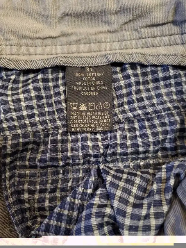 Boys Shorts Size 31 in Kids & Youth in Mississauga / Peel Region - Image 5