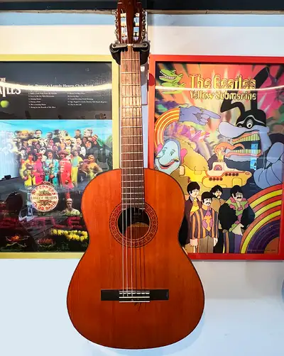 YAMAHA NYLON / CLASSICAL GUITAR (50+ YEARS OLD), View more