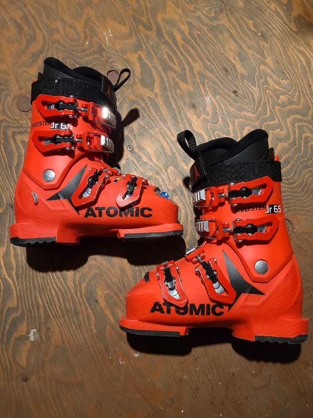 Junior Ski Boots (Lange & Atomic) in Ski in Owen Sound - Image 4