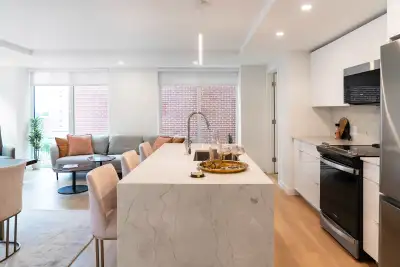 The Mills – Luxury Living in Downtown Halifax Live in the heart of downtown with restaurants, boutiq...