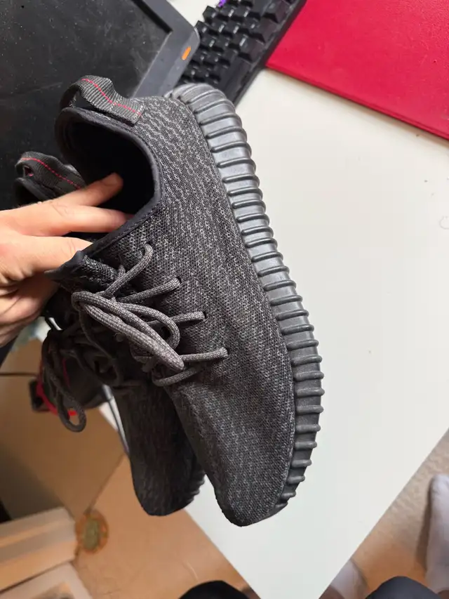yeezy pirate black size 11 in Men's Shoes in St. Catharines - Image 5