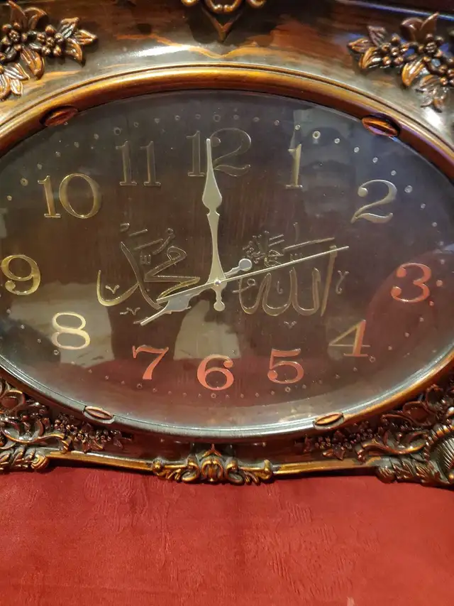 wall clock in Home Décor & Accents in Ottawa - Image 3