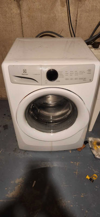 2 yr old beautiful  washer 700.00 or best offer .