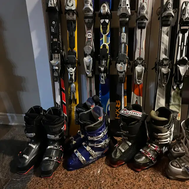 ski with boots in Ski in Markham / York Region - Image 5