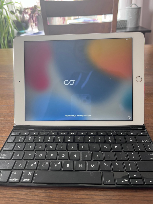 IPad Air2 + clavier  dans iPad et tablettes  à Longueuil/Rive Sud - Image 4