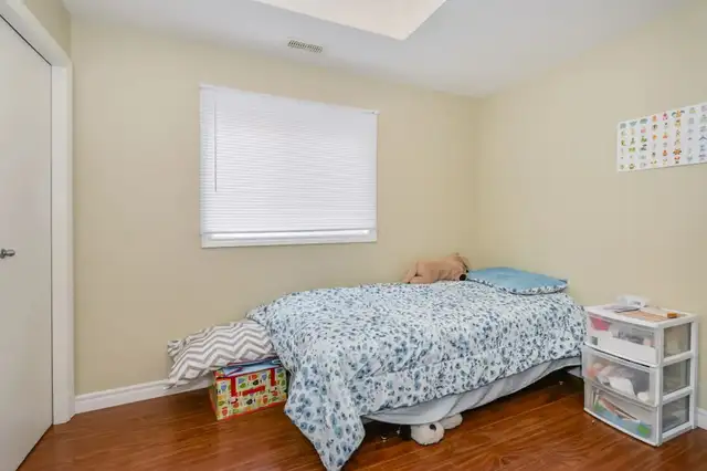 Student Rentals for September  (All-Inclusive,Close to UW ,WLU) in Long Term Rentals in Kitchener / Waterloo - Image 12