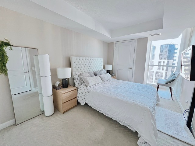 4968 Yonge, Ultima @ Broadway 1 Bed + Den , 1 Bath Apt for Rent in Long Term Rentals in City of Toronto - Image 4