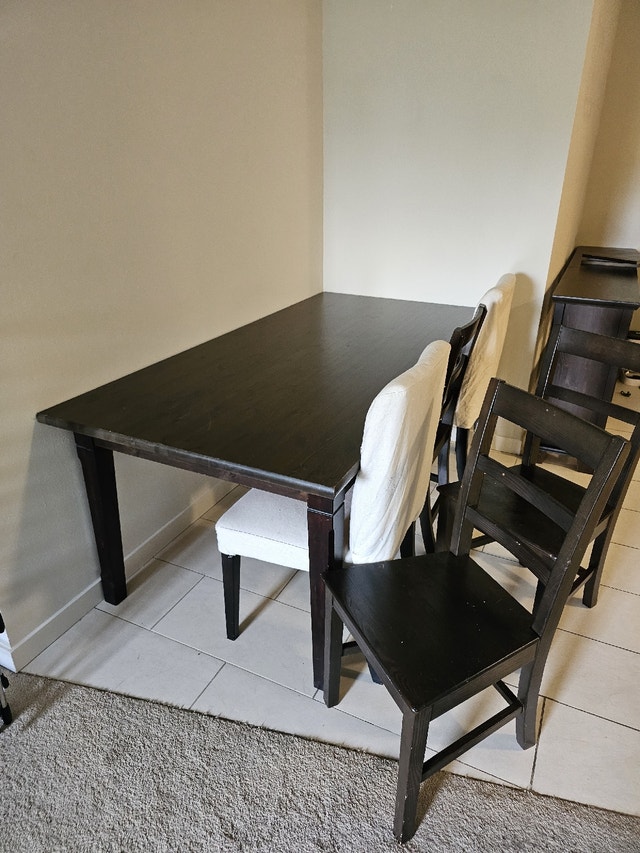 Ikea Markor Dining Table & Chairs Dining Tables & Sets Burnaby/New