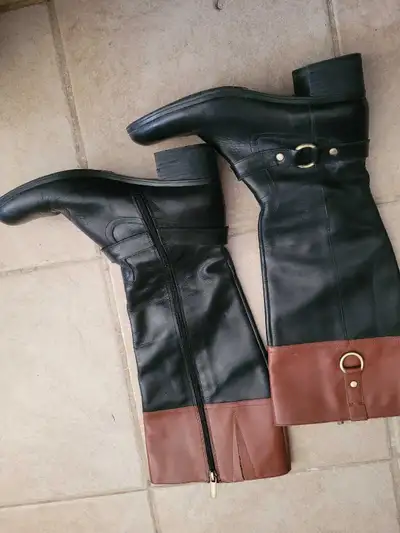 Banolino Boots, View more