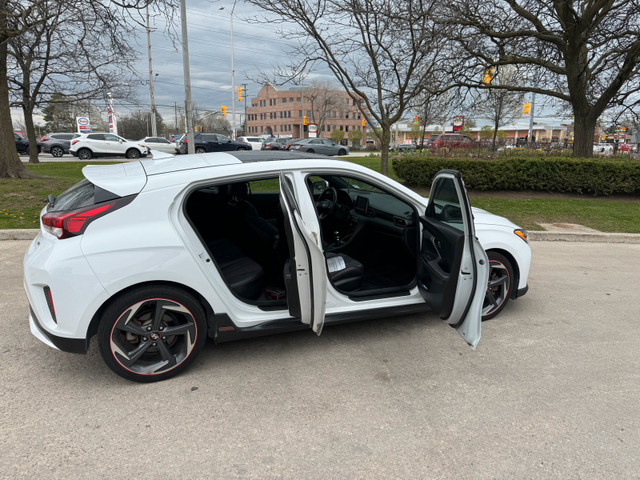 Hyundai Veloster in Cars & Trucks in Mississauga / Peel Region - Image 4