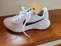 Souliers sport marque Nike
