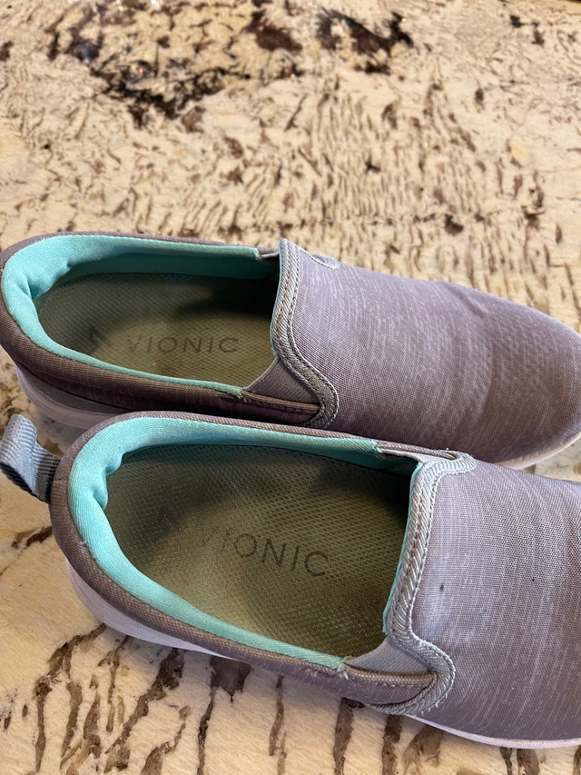 Vionic shoes  in Women's - Shoes in Prince Albert - Image 3
