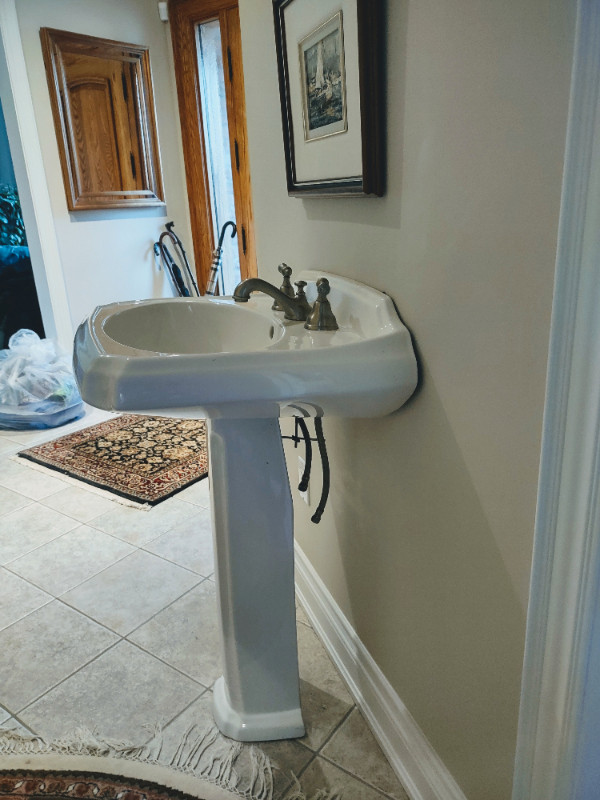 Sink Vanity - Pedestal in Plumbing, Sinks, Toilets & Showers in Oakville / Halton Region - Image 2