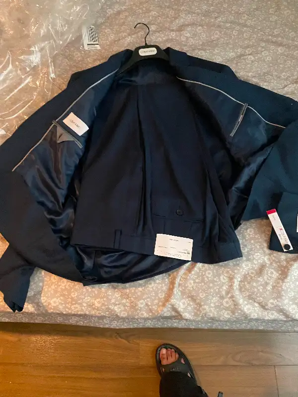 CALVIN KLEIN MENS STRETCH SUIT63234884884097121