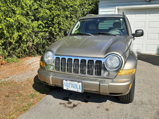2007 jeep liberty limited in Cars & Trucks in London