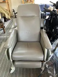 Lumex Clinical Chair recliner 