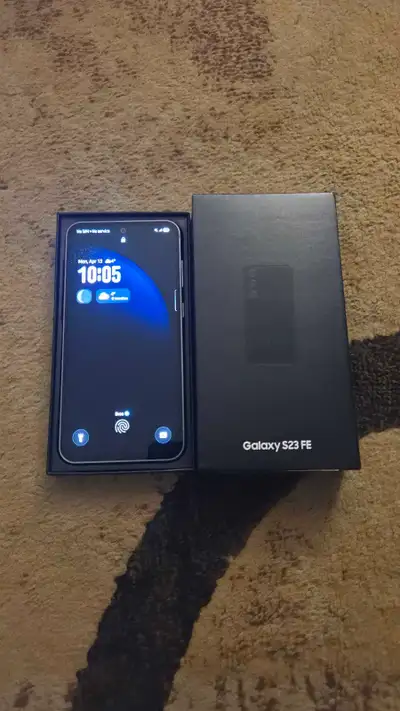Samsung Galaxy S23 FE 5G (128GB - UNLOCKED), View more