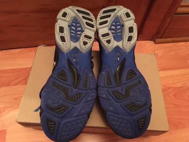 Mizuno Court Shoes (women's size 10) in Women's - Shoes in Bridgewater - Image 2