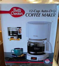Betty Crocker 12 cups coffee maker 