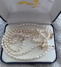 Pearl bracelet and necklace , nishi pearls never warn  