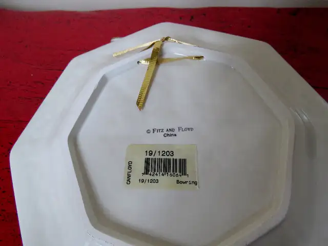 Assiette de Noël Fitz and Floyd Snowy Woods Christmas 8.5" plate in Arts & Collectibles in Laval / North Shore - Image 4