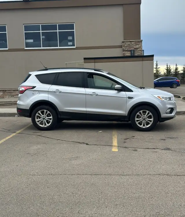2018 Ford Escape AWD63417672796419124