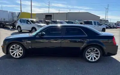Selling a 2006 SRT8 Hemi 6.1ltr Car is mint condition,selling for Parts,no registration $5000 firm c...