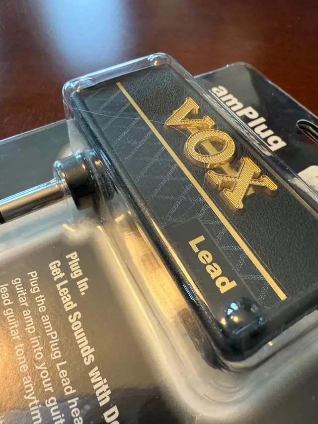 Vox Amplug Lead in Amps & Pedals in St. Catharines - Image 2