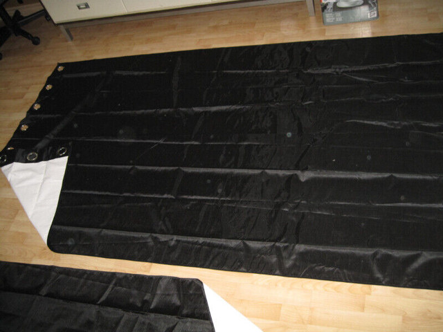rideau noir (2) de 8 pieds 100% opaque -blackout- dans Habillage de fenêtres  à Victoriaville - Image 2