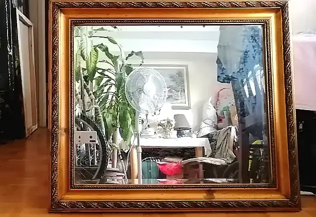 VINTAGE SOLID WOOD GOLD FRAME MIRROR 26" BY 30"