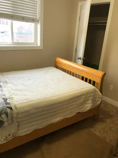 Room for rent available APRIL 1/26. is in a quiet area, close to Nait, Concordia University, this ro...