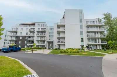 Condo à louer Parcours du Cerf