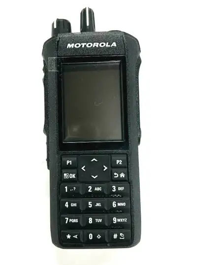 OEM Motorola R7 Two-Way Radio AAH06RDN9WA1AN MOTOTRBO 403-512 MH, View more