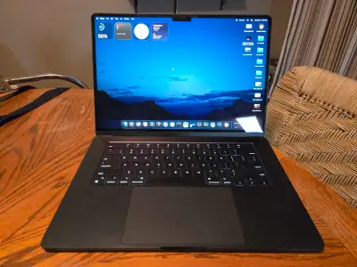 15" MacBook Air M2, View more