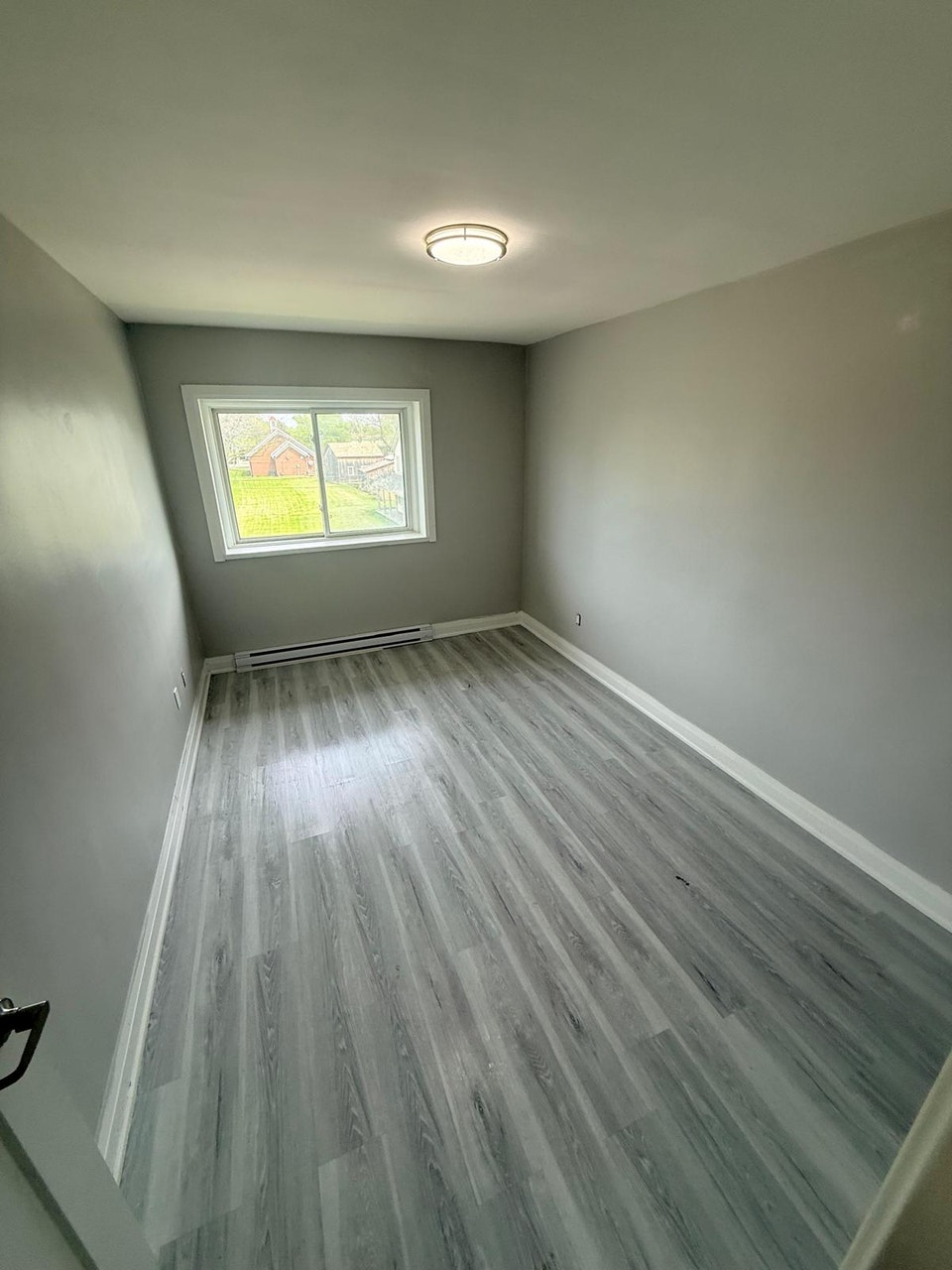 Spacious 2 Bedroom Apartment 3