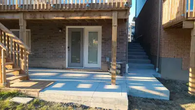 **Legal Walkout  1 bedroom Basement Apartment**