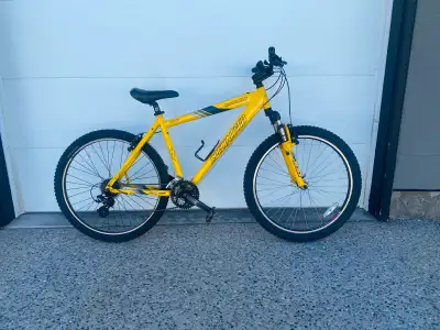 Specialized Hardrock MTB Sport 19", View more