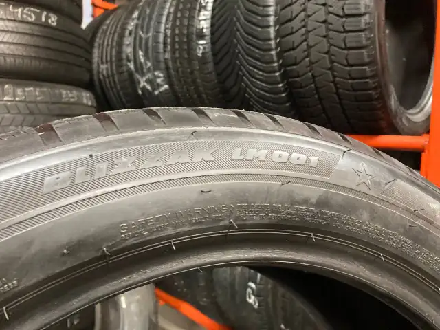285/45R21 **2 USED RUNFLAT WINTER TIRES** BRIDGESTONE ~85-99% in Tires & Rims in City of Toronto - Image 4
