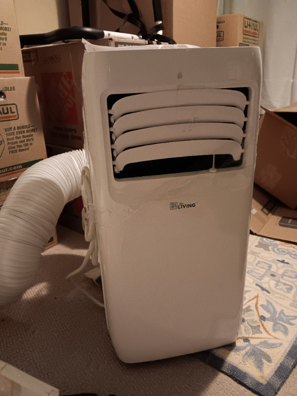 Air Conditioner in Other in Bedford - Image 3
