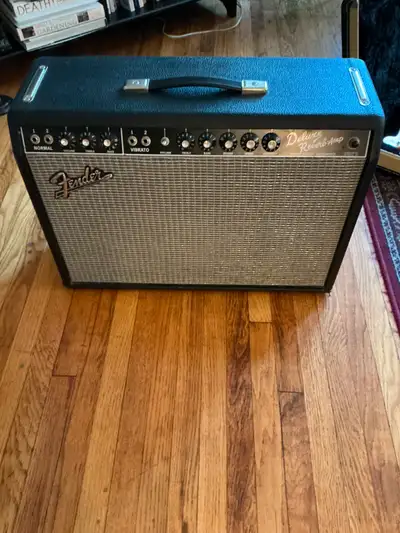 Selling my fender deluxe reverb reissue great amp tubes have been in for about a year and a half. Ev...