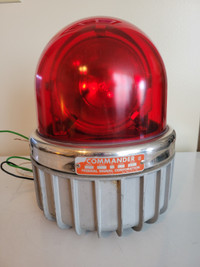 COMMANDER Model 371 Red Glass Rotating Emergency Light