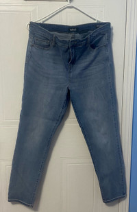Women’s Blue Jeans for sale 