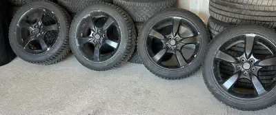 Off a Toyota Corolla Size: 205/50R17 Center Bore / Hub Bore: 54.1 mm Bolt Pattern (PCD): 5x100 Tire...